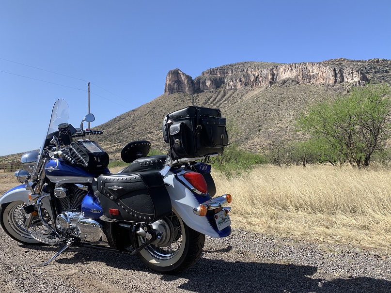 Along AZ-82
